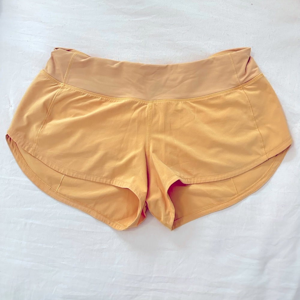 Lululemon Orange Speed Up Low Rise 2.5 in Shorts Size 4